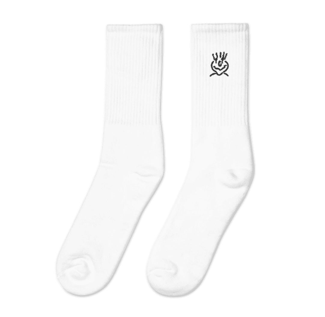Embroided White Middle Length Socks