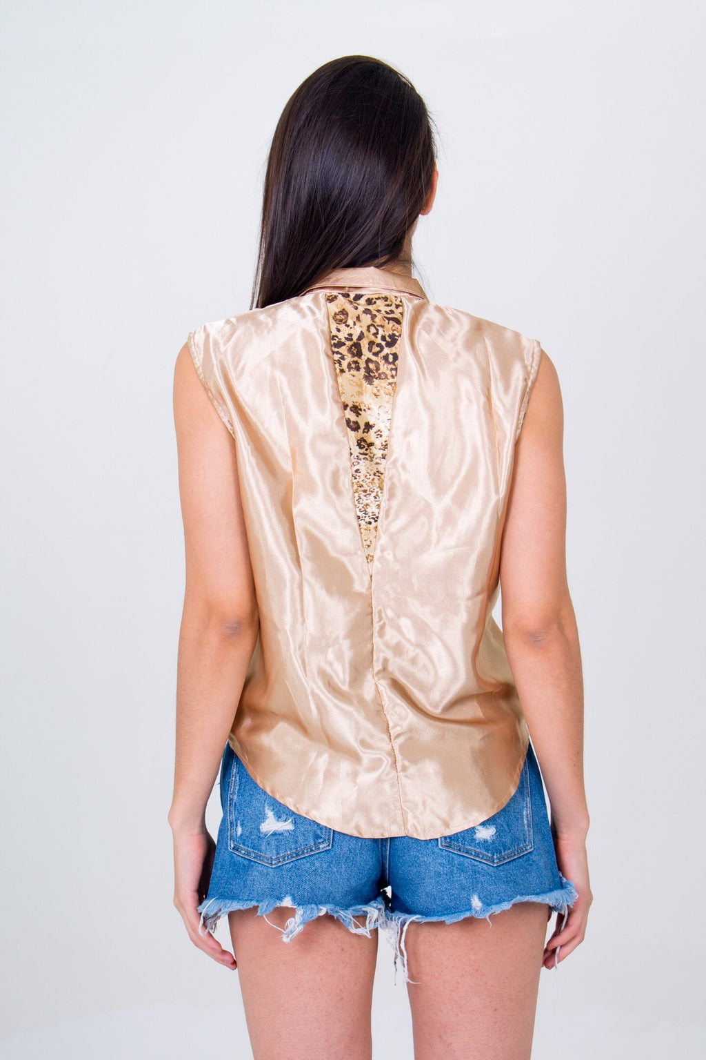Dragon Buttoned Down Crop Top- Beige Unicornio Azul 